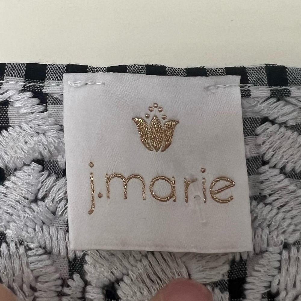 J. Marie Gingham Embroidered Dress - Picture 5 of 6